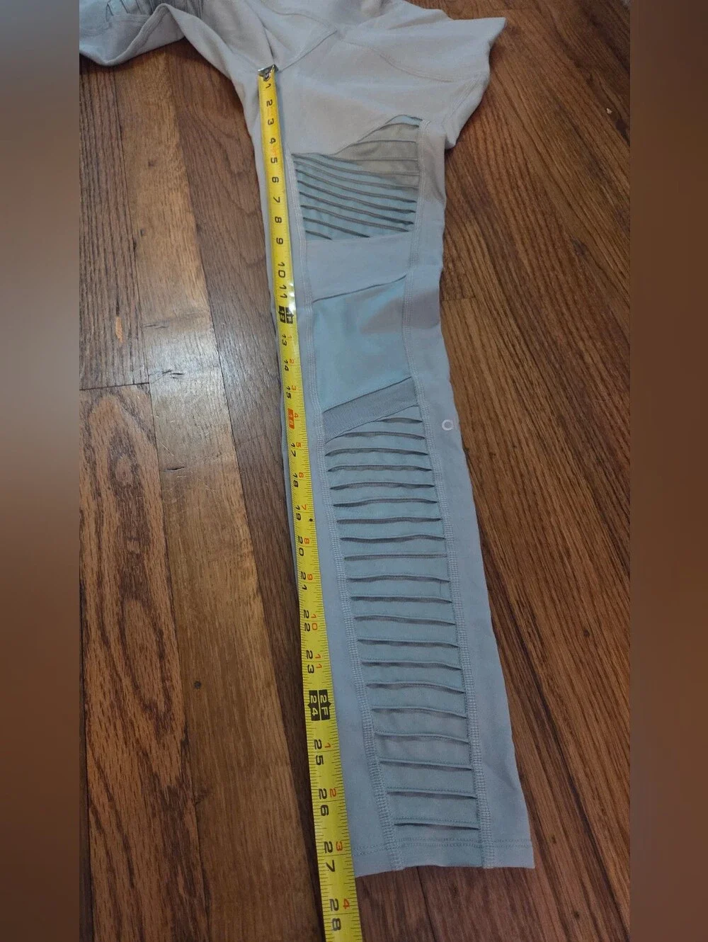 Alo Yoga High-Waist Moto Leggings Size Small